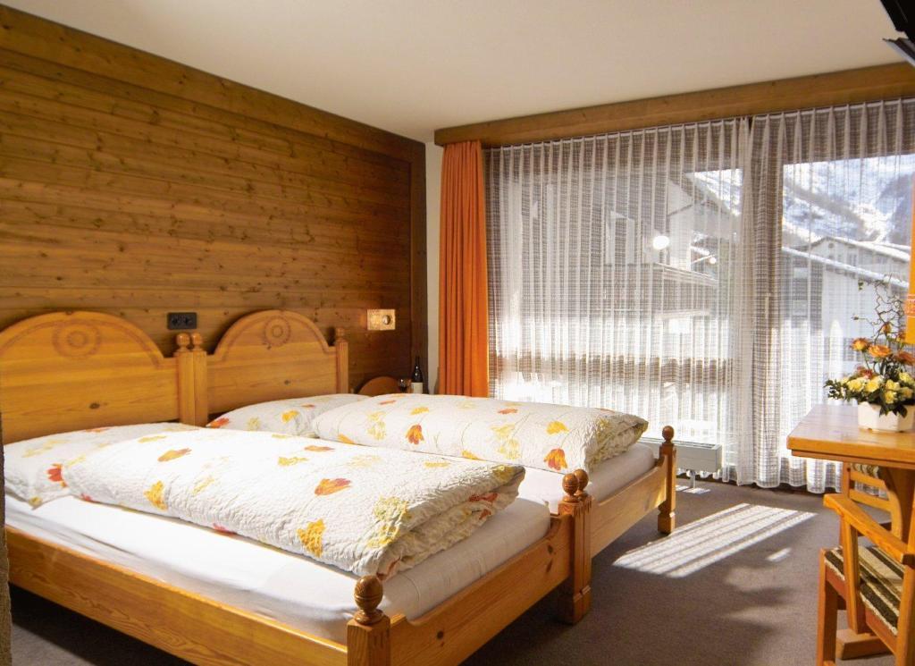 Ambiente Guesthouse Saas-Fee Luaran gambar